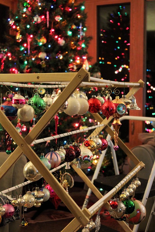 xmas3©Virginia Spencer, thepurpledogpaintingblog, 2012