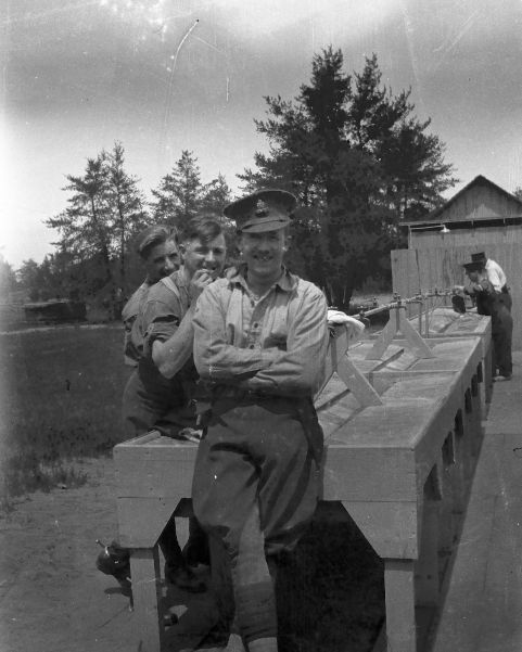 army8©Virginia Spencer, thepurpledogpaintingblog, 2013