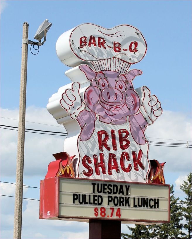 sign_pig_ribs_restaurant